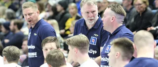 Karlstad-tränaren: "Det är parodi på utvisningarna"