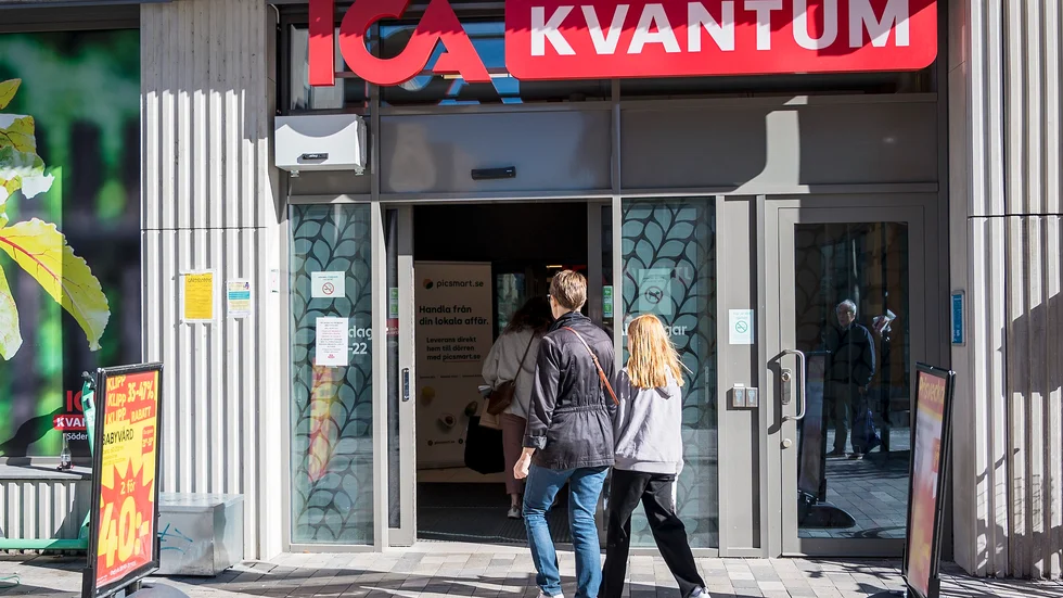 Landets Ica-handlare varnas för en ökad risk för angrepp mot butiker och personal. Arkivbild.