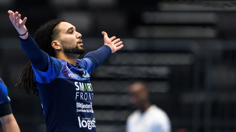 Ayoub Abassi gjorde viktiga 4-3 till sitt AFC i rysaren borta mot Västerås. Arkivbild 