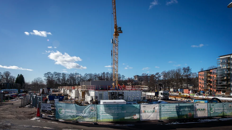 Det byggs flerfamiljshus vid Perioden. På tisdagskvällen utsattes byggarbetsplatsen för två inbrott. Tjuvar tog sig in genom stängslet, bröt sig in i en byggbod och stal diverse elverktyg.
