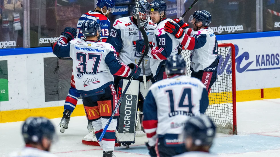 LHC-jubel i Oskarshamn före uppehållet.