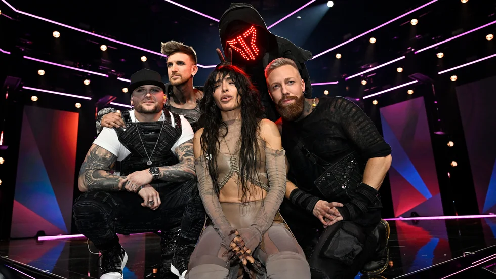 Förra året gick Smash Into Pieces direkt till final i Melodifestivalen från samma deltävling som Loreen – som senare vann Eurovision Song Contest för Sverige med låten 'Tattoo'.