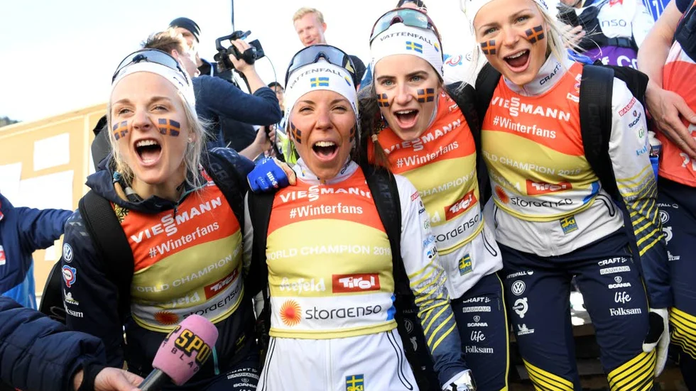 Ulrika Liiv: ”Charlotte Kalla och Frida Karlsson är två exempel på framgångsrika damidrottare i länet”. Här med Ebba Andersson i mitten efter stafettvinsten.
