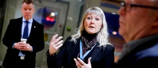 Flygstrejk: "Synd om resenärerna"