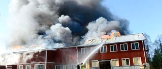 Gräsbrand spred sig - gammal skola kunde inte räddas