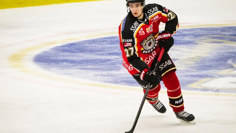BRÖT SVIT. Efter 24 raka mållösa SHL-matcher gjorde Daniel Zaar mål igen.