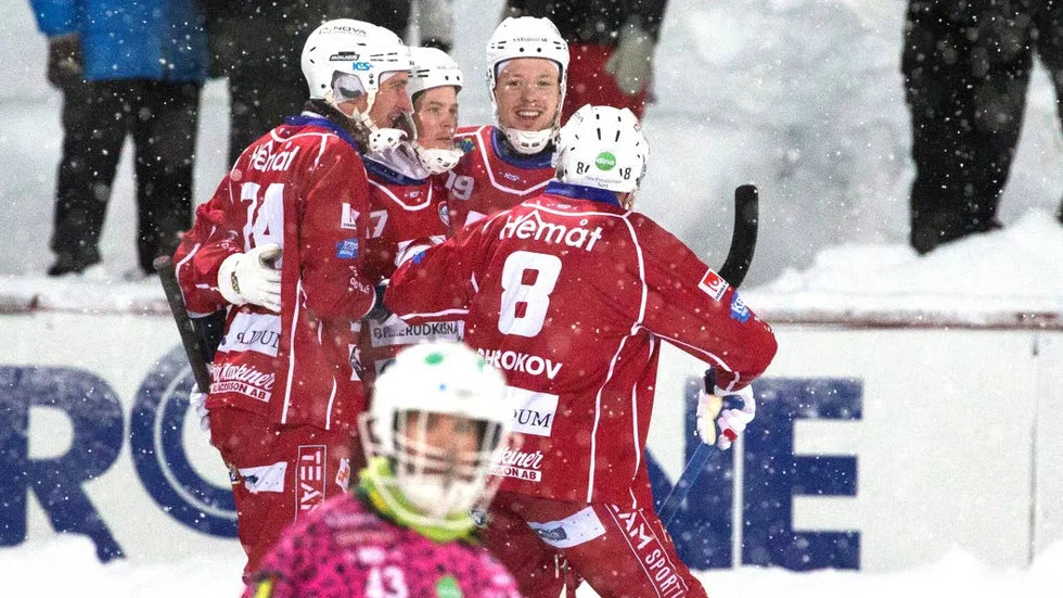 Vilken lycka. Mot alla odds lyckades Kalix kvittera på övertid och fixa en poäng mot Tillberga.