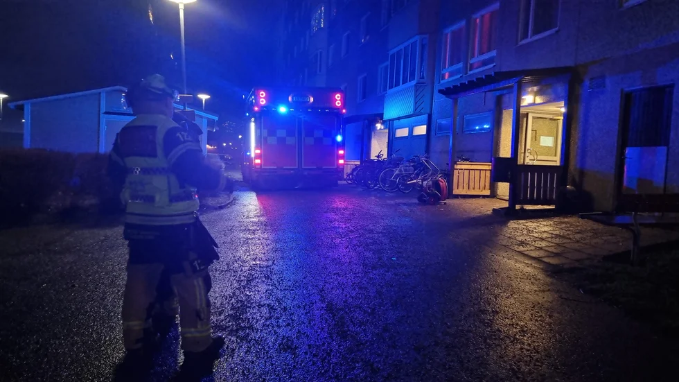 Räddningstjänsten larmades till Bråbogatan på måndagskvällen efter larm om rökfyllt trapphus.