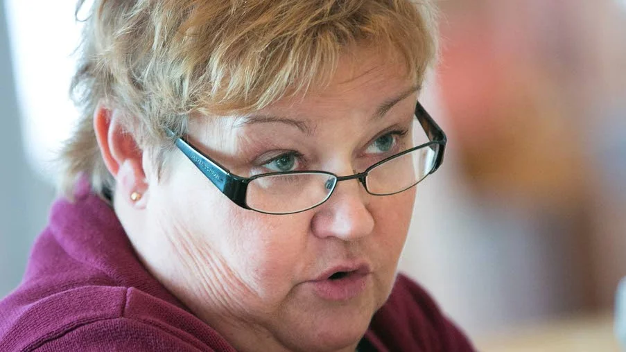 SITTER LUGN. Kommunalrådet Yvonne Stålnacke (S) är helt trygg med beslutsgången och hon ser inga negativa konsekvenser av privatiseringen.