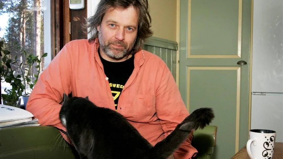 Hanz de Waard tycker att Jokkmokks kommun konkurrerrar på ojuste sätt mot hans verksamhet.
