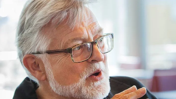 Fara. "Dagens ungdomar måste fortsätta att engagera sig, demokrati och frihet måste alltid försvaras", säger Börje Ekström.
