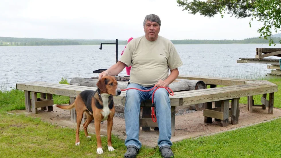 FÖR BARNENS SKULL. Johan Kummu vill att antalet personer som har rätt att läsa de gode männens månadsrapporter åter ska begränsas till en person. "Så var det tidigare, det handlar om sekretss och förtroende", säger Johan Kummu.
