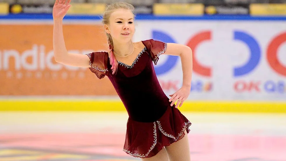 Tävlar hemma. Nora Kemi ställer upp i konståkningens elitserie.