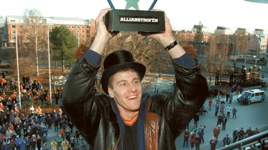 Eric Elliott.