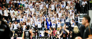 Lucka 17: Ett efterlängtat guld – i en fullsmockad hall