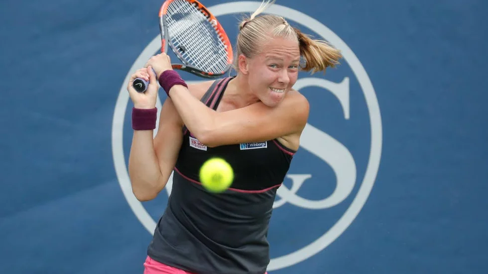 Johanna Larsson har tagit sig vidare till åttondelsfinal.