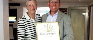 Se när Årets Företagare i Västervik överraskas