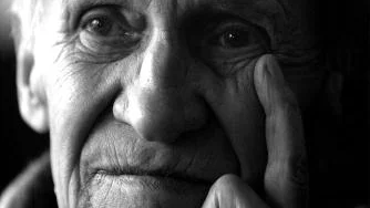 70 eller är det 27? Martti Nyyssönen fyller i alla fall år.