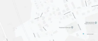 41-åring ny ägare till 80-talshus i Rosersberg - 4 700 000 kronor blev priset