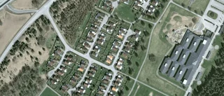 99 kvadratmeter stort kedjehus i Mjölby sålt till ny ägare