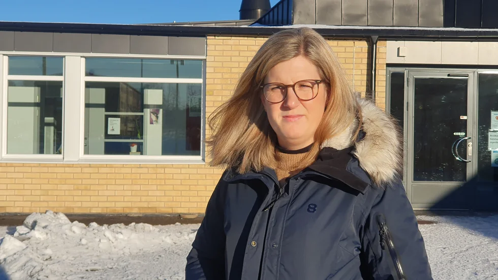 Värgårdsskolans biträdande rektor Jenny Gremar säger även att skolan jobbar på att justera tider i schemat där det är många elever samtidigt i matsalen.