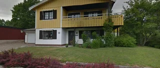 Nya ägare till 70-talshus i Åtvidaberg - prislappen: 2 610 000 kronor