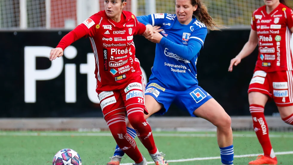 Fernanda Da Silva hade ett läge när målvakten stod felplacerad, men missade målet klart.