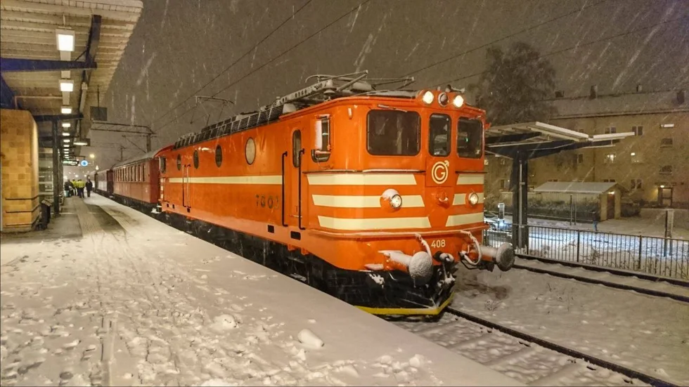 Den 6 december avgår veterantåget från Oxelösund och kör sedan genom Sörmland mot Falu koppargruvas julmarknad.