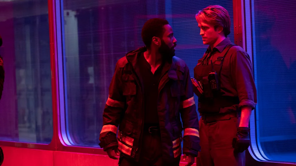 John David Washington och Robert Pattinson i "Tenet". Pressbild.