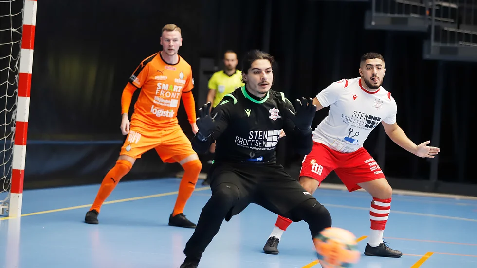 Poja Tahmi-Masoleh gjord en stark insats i Stallarholmens mål och höll nollan i premiären (arkivfoto).