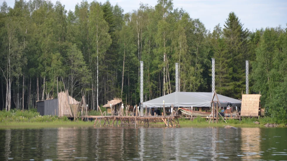 Seskar-furö blev hem för deltagarna i årets säsong av "Robinson". Den 21 mars är det premiär för den norrbottniska versionen av äventyrssåpan.