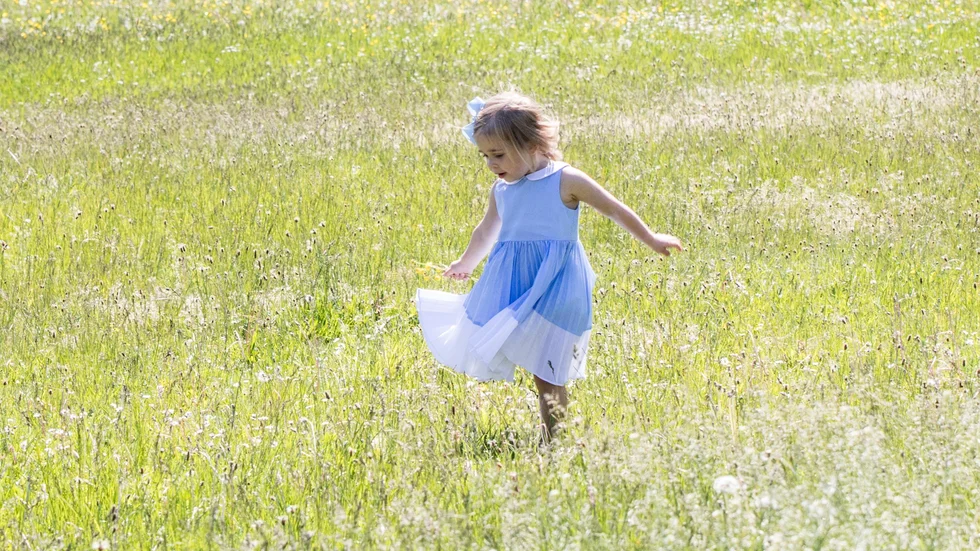 Hertiginnan av Gotland, prinsessan Leonore, under ett besök i Vänge.