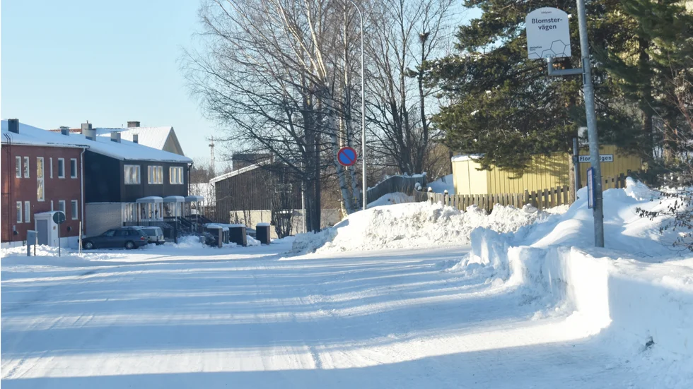Ej heller här, hållplats på Morön.