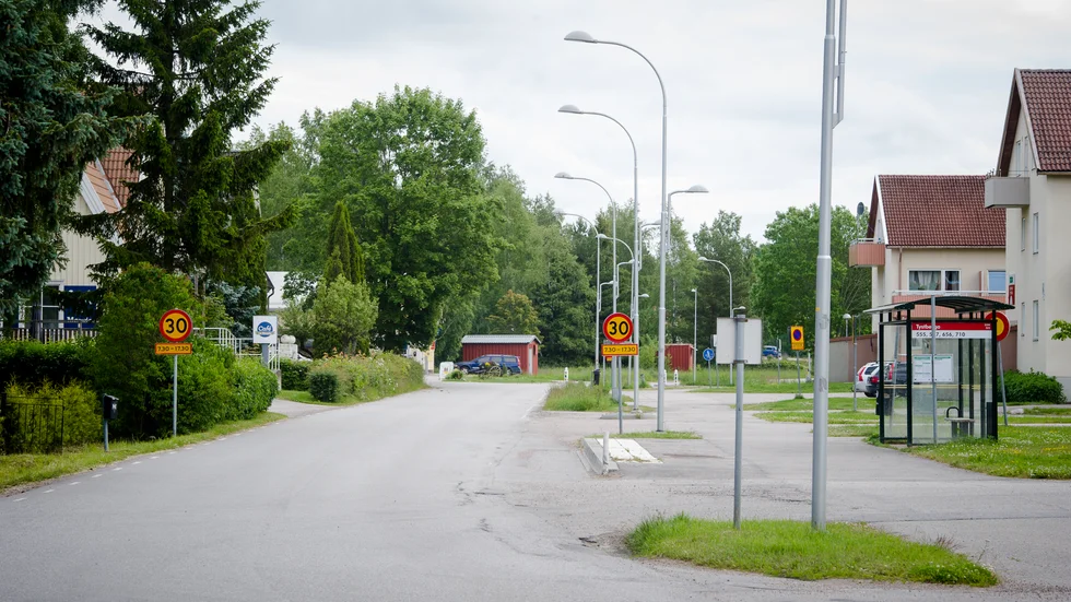 Politikerna bytte fot om Tystberga . Det utlöste en svekdebatt.