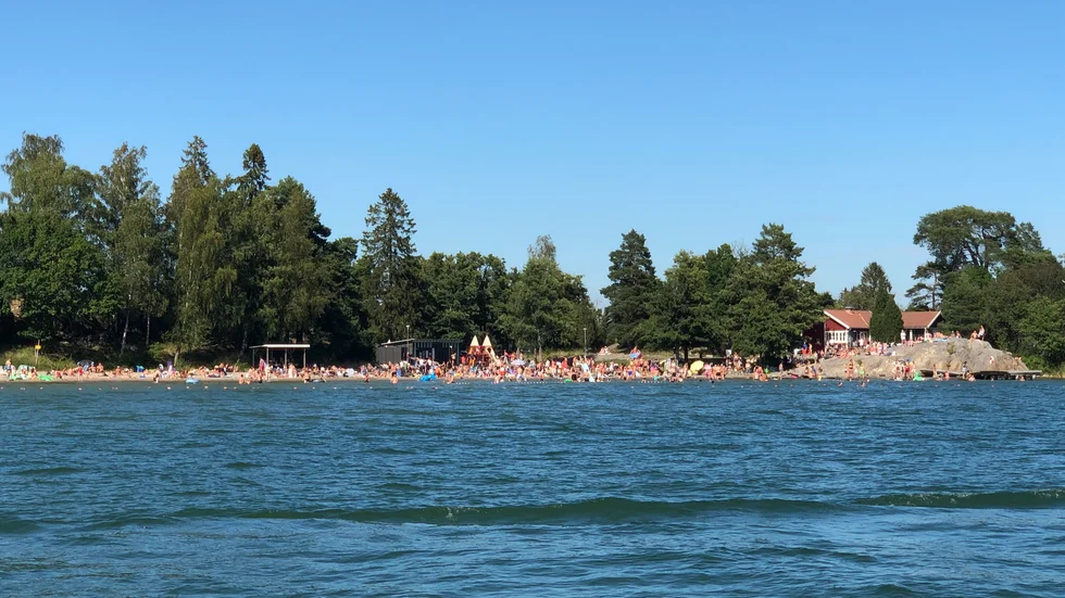 Många människor begav sig till Trosa havsbad i helgen. 