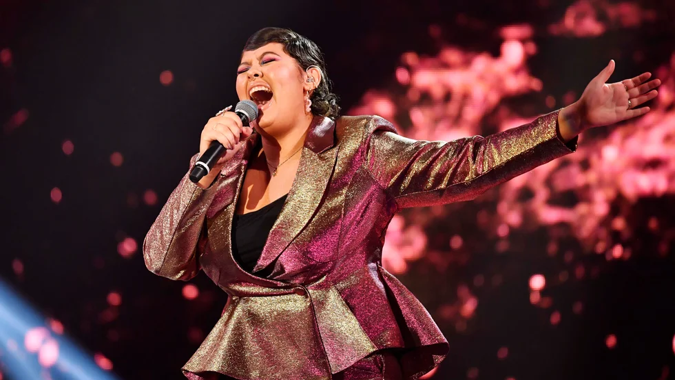 Maya Arctaedius fick lämna "Idol" i veckans fredagsfinal.