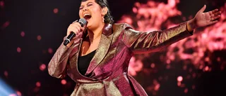 Slutsjunget för Maya Arctaedius i "Idol"