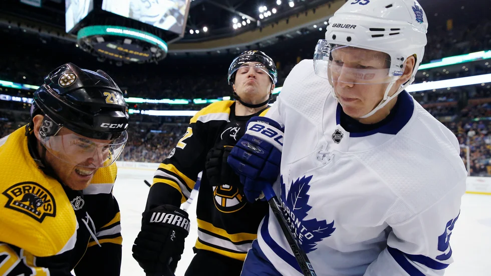 Andreas Borgman (i vitt) är klar för spel i Stanley Cup-mästarna Tampa Bay Lightning. Arkivbild.