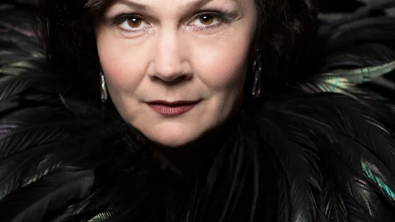 Anna Larsson är en världsartist som landade i Heby, med god hjälp av Anders Walls Stiftelse.