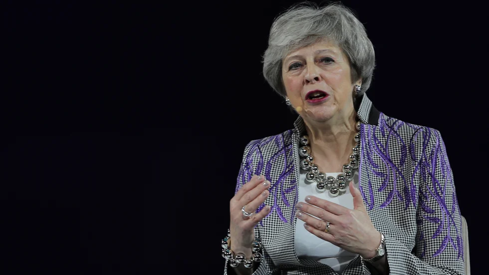 Förra premiärministern Theresa May reagerar med förundran på den brittiska regeringens planer på att bryta mot utträdesavtalet med EU. Arkivbild.