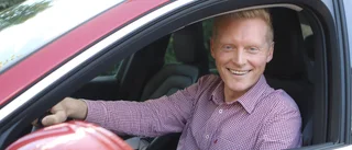 Nu sitter Fredrik i KVBS förarsäte