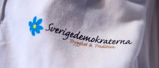 SD-politiker tvingas bort efter nazistkommentarer