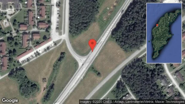 Stopp på väg 148 på grund av singelolycka med en personbil