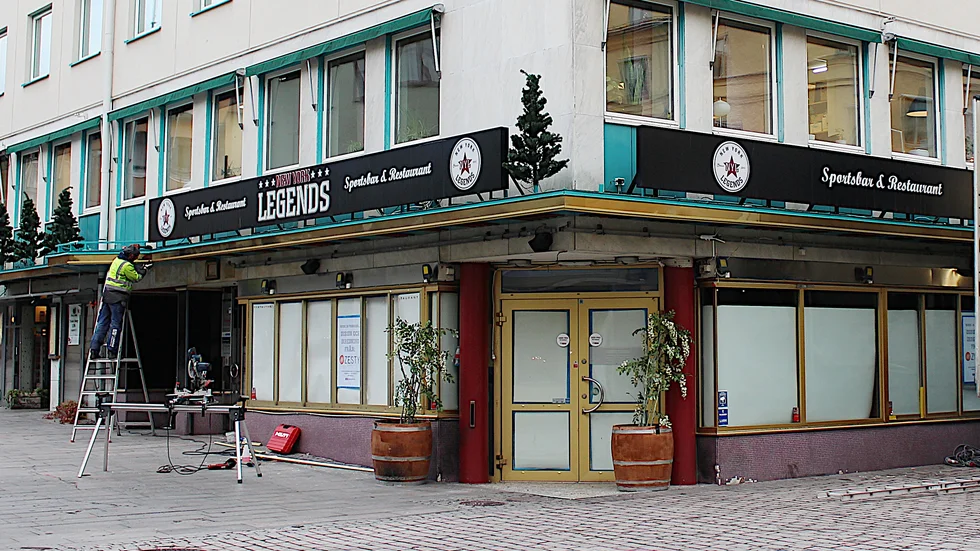 Nu är det klart vem som kommer in efter sportbaren New York Legends som försattes i konkurs i september. Det är personerna bakom restaurang Merwah som öppnar ny sportbar, troligtvis i mars nästa år.