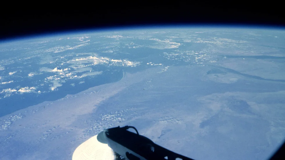Satelliter kan bli lösningen för att förse alla med bredband i Sverige.