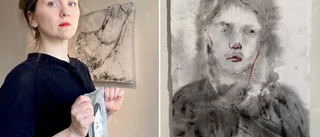 Vernissage för intuitiv utställning som gör avtryck