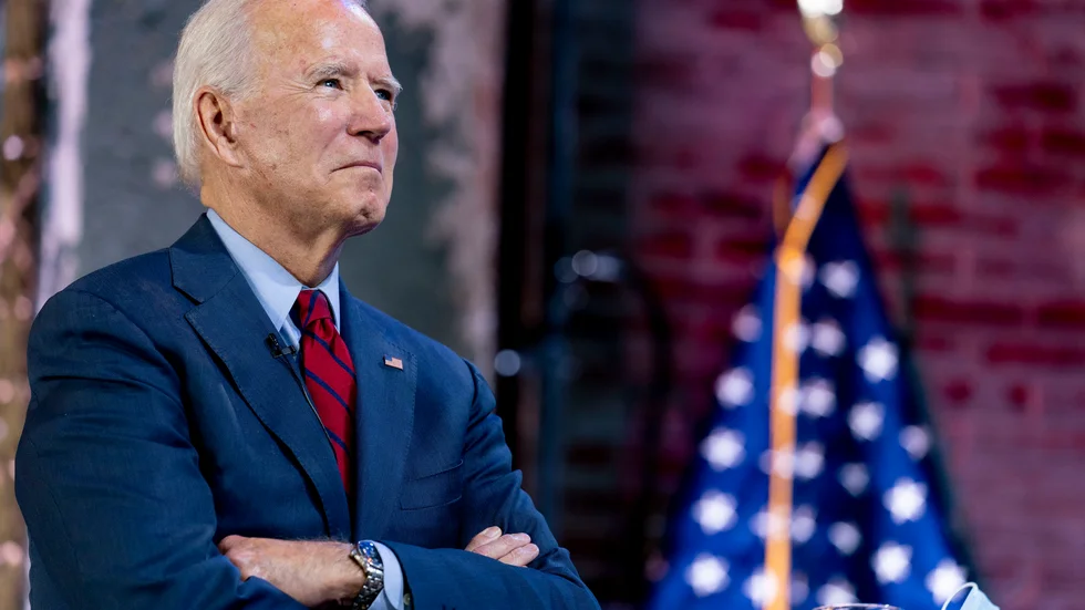 Demokraten Joe Biden agerar redan som om han vore president i USA.