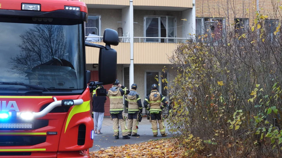 Räddningstjänsten kunde konstatera att det rörde sig om en mindre brand på en spis.