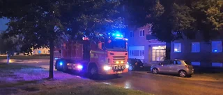 Brandmän ryckte ut till rykande papperskorg