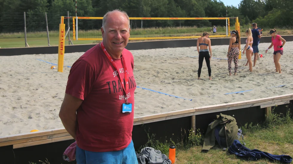 Jan Wahlén är en central gestalt inom volleybollen och beachvolleyn på Gotland, både på och vid sida av planen.